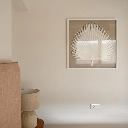 Iris Luxury Apartment *