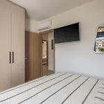 Iris Luxury Apartament *