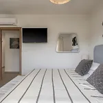 Iris Luxury Apartament